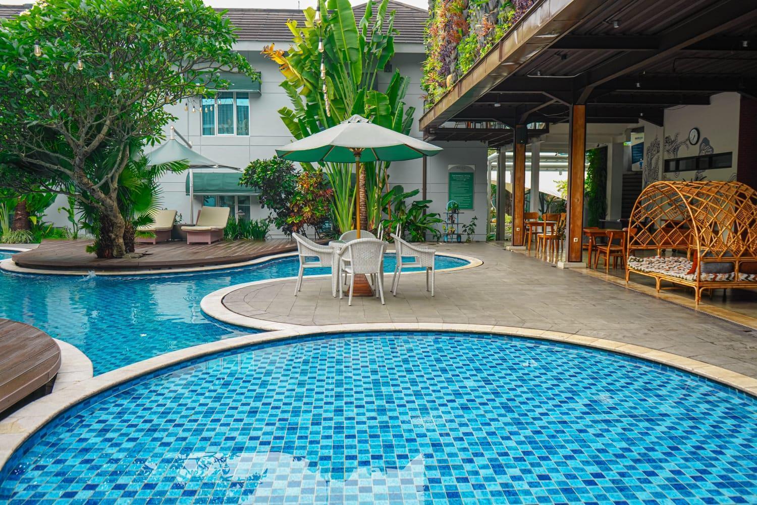 Patra Bandung Hotel Exteriör bild