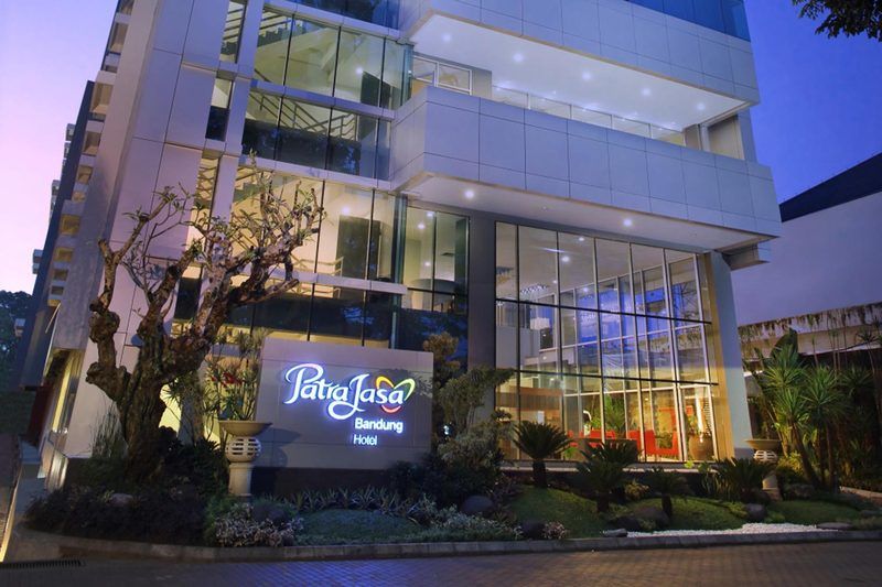 Patra Bandung Hotel Exteriör bild
